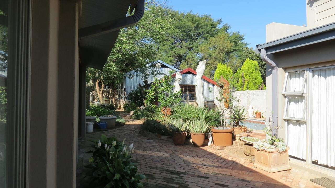 Pretoria-NoordThe Sculpture Yard 1アパートメント エクステリア 写真